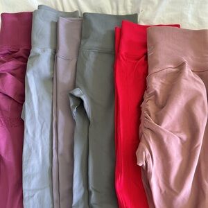 Booty scrunch workout leggings